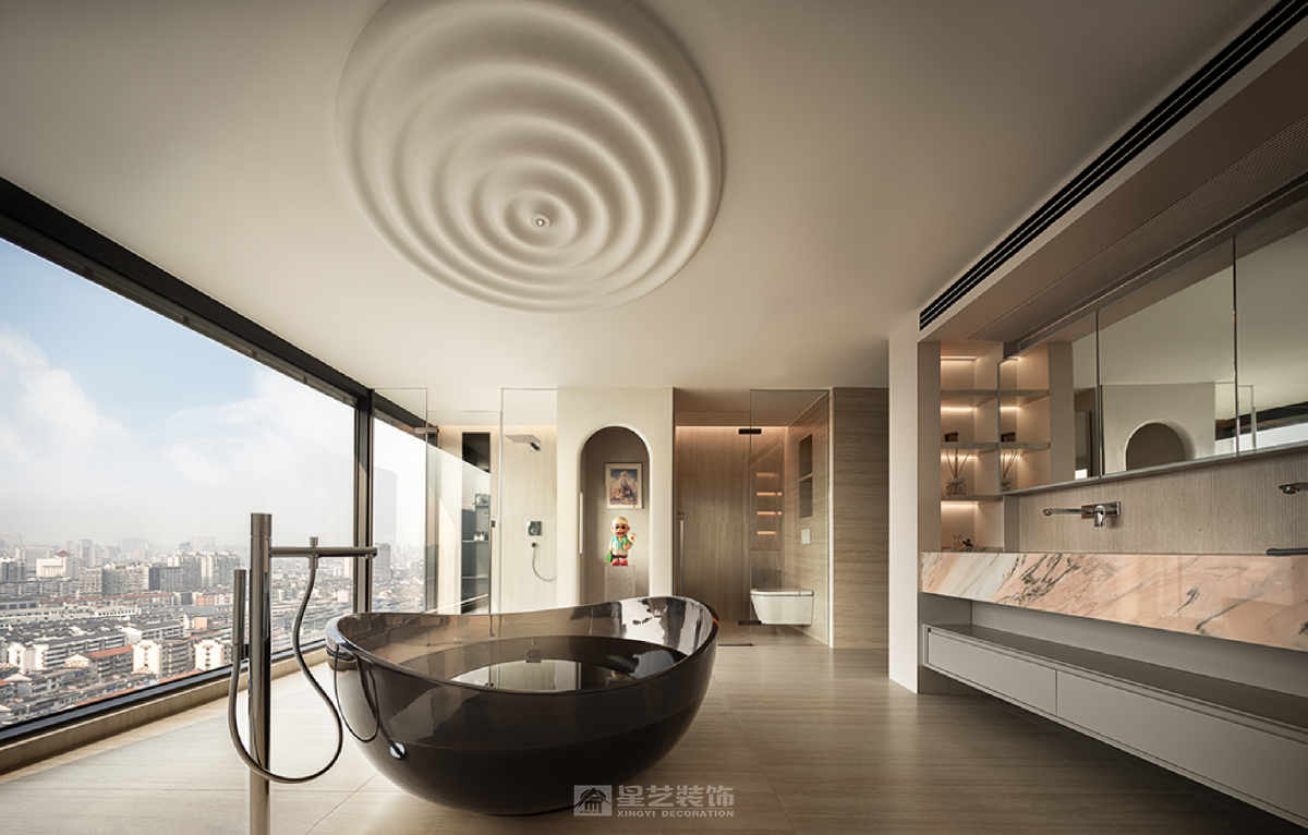 引光為墨繪寫自由生長的靈魂場域